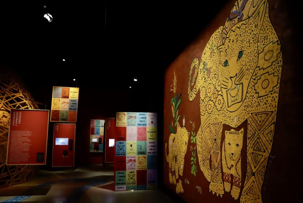 exposiç]ao Nhee Pora indigena museu da lingua portuguesa